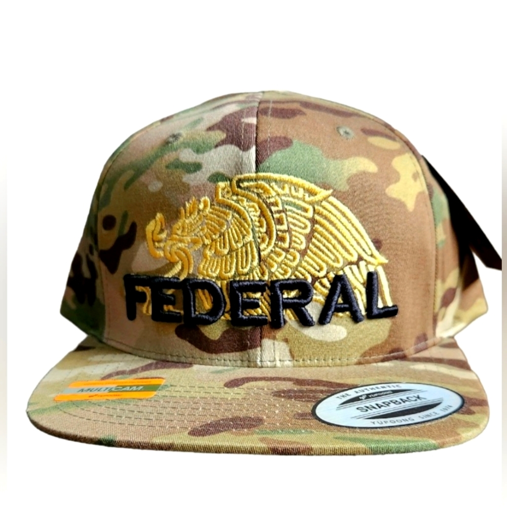 Gorra tipo Snapback con un diseño Mexicano Federal. Gorra color Camuflaje